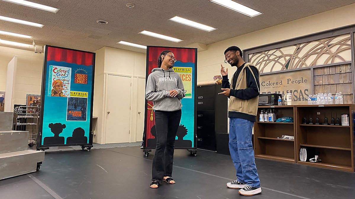Spectrum News 1 Wisconsin (@spectrumnews1wi) on Twitter photo "The Realness," a play put on for the MKE Black Theatre Festival, opens this weekend. The message it sends about hip hop and identity: specne.ws/ZZxAtM
✏️ <a href="/rachelryan_06/">Rachel Ryan</a>
(4/4) "The Realness," a play put on for the MKE Black Theatre Festival, opens this weekend. The message it sends about hip hop and identity: specne.ws/ZZxAtM
✏️ <a href="/rachelryan_06/">Rachel Ryan</a>
(4/4)