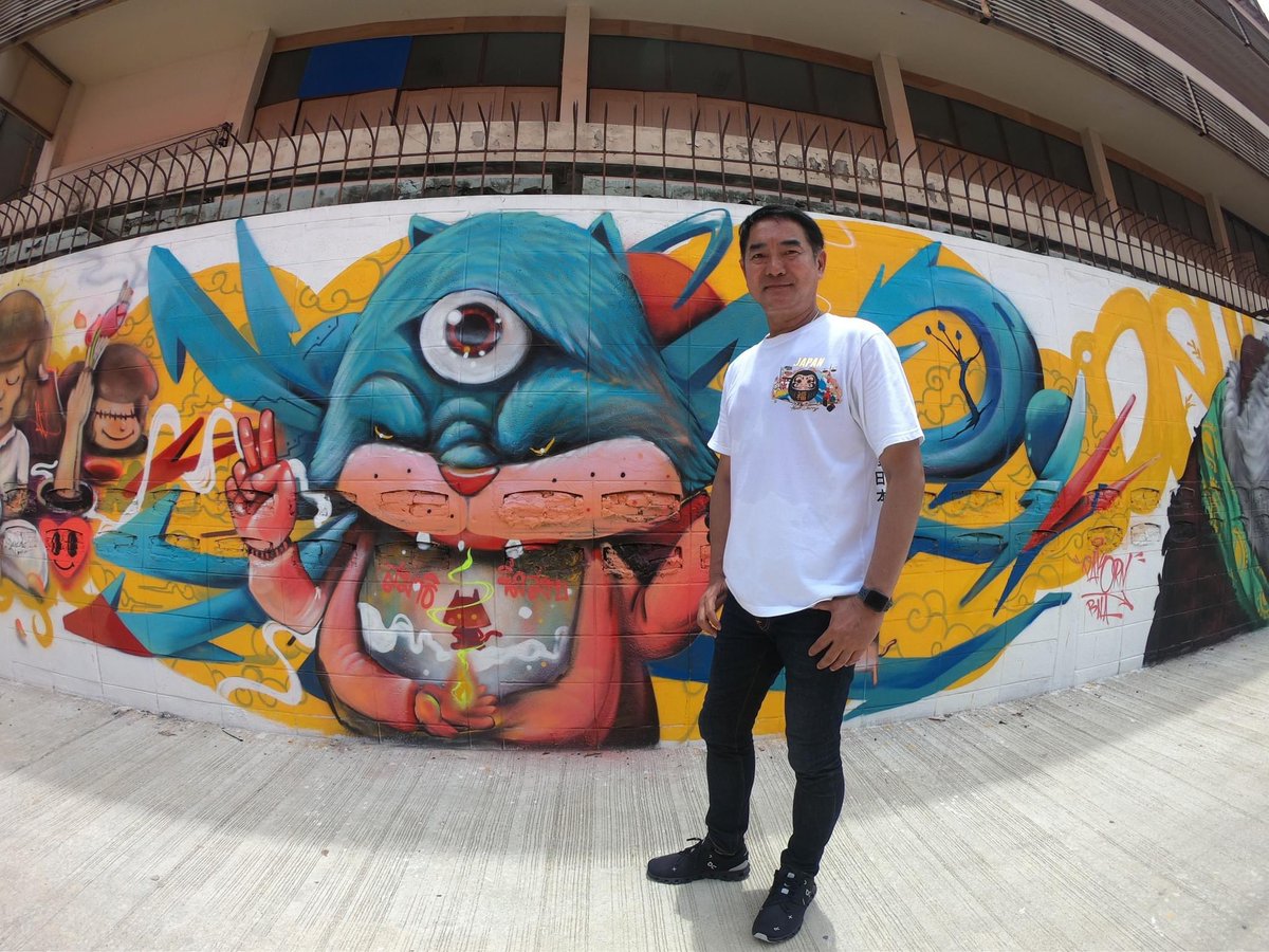 kaveevongbert's tweet photo. เชิญเที่ยวบางนาแวะถ่ายรูปสตรีทอาร์ตกันนะครับ #สตรีทอาร์ต #บางนา https://t.co/xUoGBOETa1