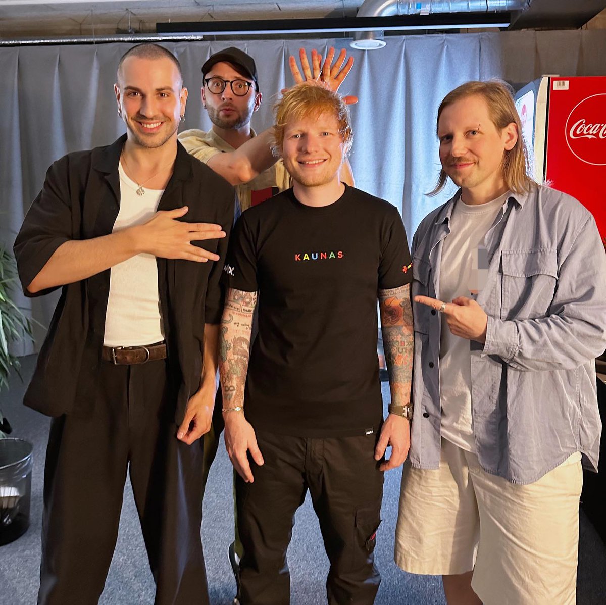 THE ROOP tweet media