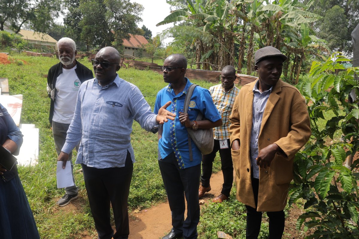 LubowaRotary's tweet photo. The Grace High School Green Club is on the verge of creating a thriving nursery, with expert guidance from the Rotary Club. Students will gain invaluable forestry skills throughout the process.
#LubowaRotary #BeyondTreePlanting #GreenClub #sustainability #supportingtreeplanting https://t.co/L8Cz6oHCe7