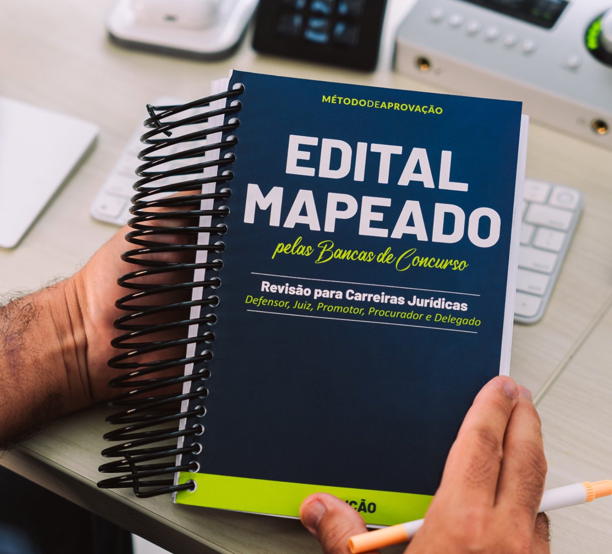 gerson_aragao's tweet photo. 🎉SORTEIO PARA CONCURSEIROS 🎉

Faremos 1 sorteio por semana!

O prêmio desta semana será o Edital Mapeado - Carreiras Jurídicas https://t.co/gOEIeces84

IMPORTANTE!
Siga esses três passos:
1. Siga o meu perfil;
2. Curta e RT esse post do sorteio;
3. Comente esse post.

O sorteio será domingo, 11/08 às 21h.

O envio do livro será por nossa conta.
Não perca essa chance! Participe agora!
