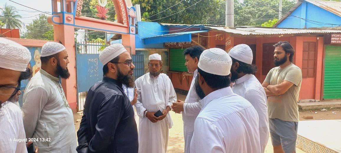 khalilkode's tweet photo. Fake Tweets Alert!  
Do not fall for provocations without checking; counter misinformation. #ProtectMinorities #SafeBangladesh #NationalUnity #HindusAreSafeInBangladesh https://t.co/hH6yz0WywB