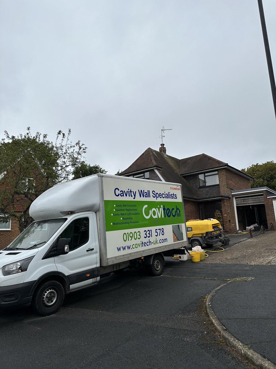 cavitechuk's tweet photo. Cavitech is THE place to come for #extraction of defective #insulation, clearing rubble and debris from #cavities, installation of air bricks, #repointing and #StormDry weatherproofing.
We have a rating of 9.59 on #Checkatrade, after 11 years of trading that's a great result! https://t.co/UNmgt17Inl