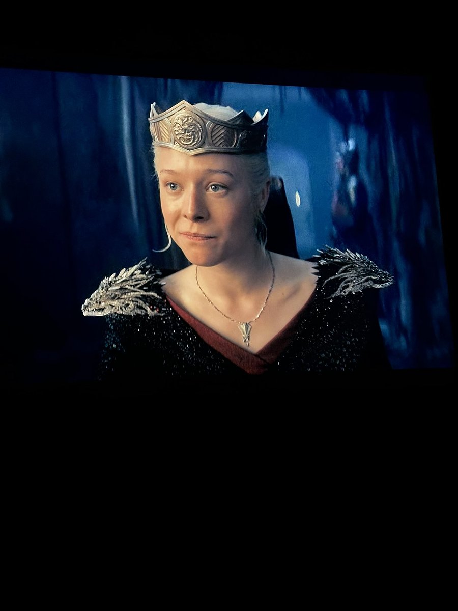 PiroDanielle's tweet photo. The most exciting thing about S2 of #HouseOfTheDragon was Rhaenyra’s exquisite diamond emblazoned dragon drip https://t.co/CktV9ugHkf
