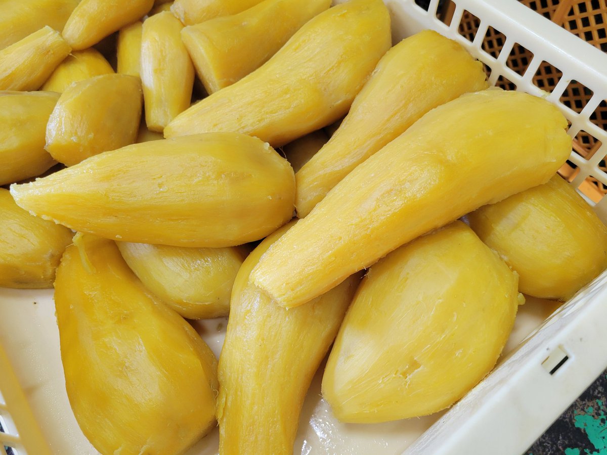 引き続き干し芋つくっていますよ。
JA常陸直売所で販売中です。