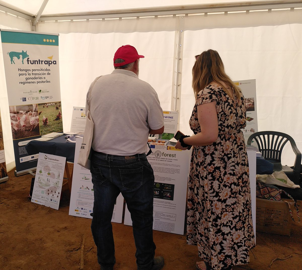 GOFuntrapa's tweet photo. El pasado 24 de julio estuvimos en la feria de exposición de maquinaria agrícola Demoviña, en Ourense. ¡Fue todo un éxito! 🎉Gracias a #IPMWORKS por la invitación y a todos los que se acercaron a nuestro stand!!!!
 🤝@FEUGA_20 | @PazodeVilane @UniversidadeUSC #AsociaciónProdeme https://t.co/3PYCrBfWZd