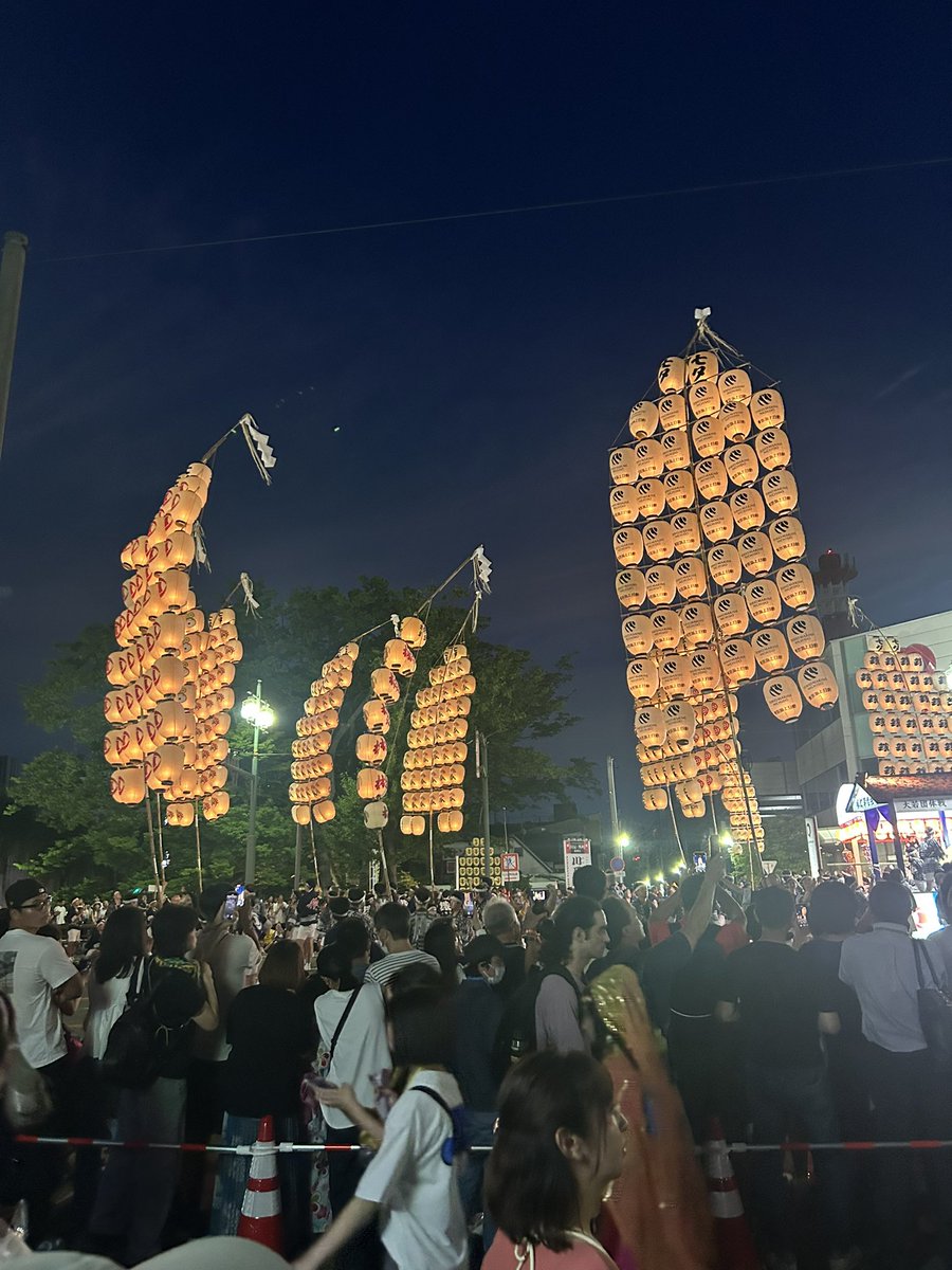 masakisenda's tweet photo. 竿燈祭りってすごい！
前泊タイミングで奇跡的な出会いでした！
#竿燈 https://t.co/G18ly6CYFo