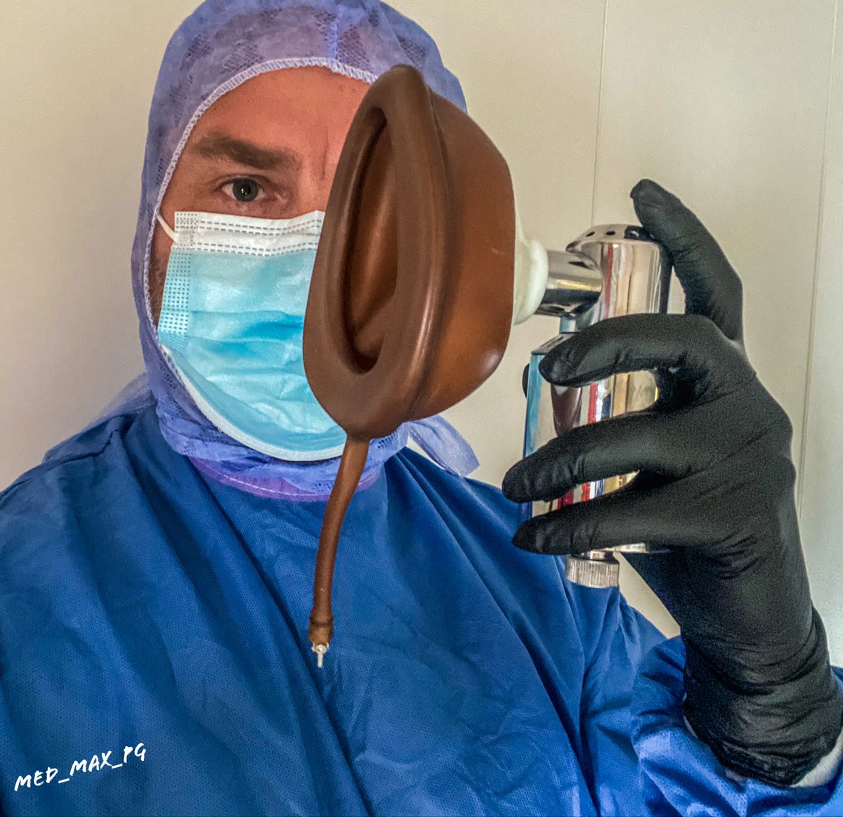 Med_Max_pg's tweet photo. Are you afraid about the Anaesthetist's Equipment? #medfet #nedsovning #narkoser #anesthesia https://t.co/7eSU5dtAkT