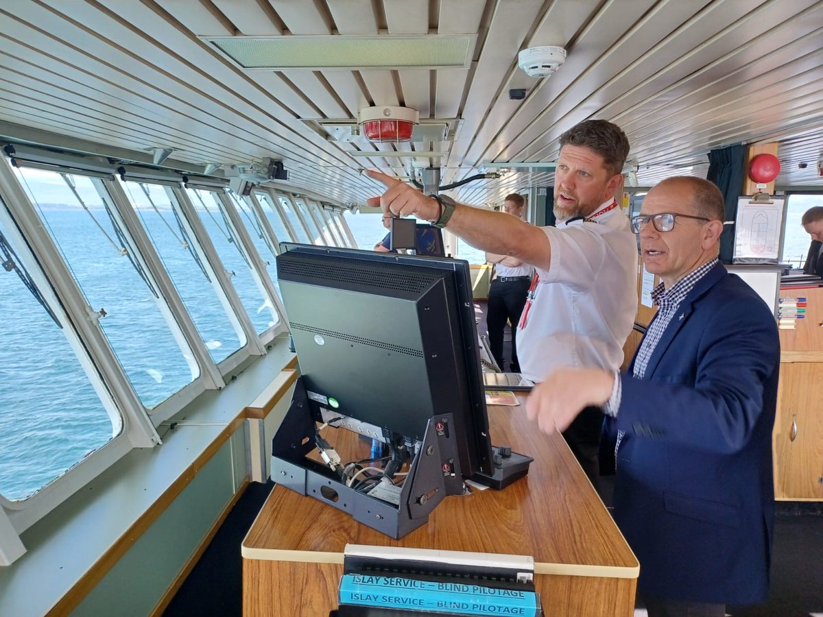 transcotland's tweet photo. Connectivity Minister @JimFairlieLogie  visits #Oban Harbour and meets @CalMacFerries  staff ahead of engagement on #Mull. https://t.co/T6JaV3Gabs