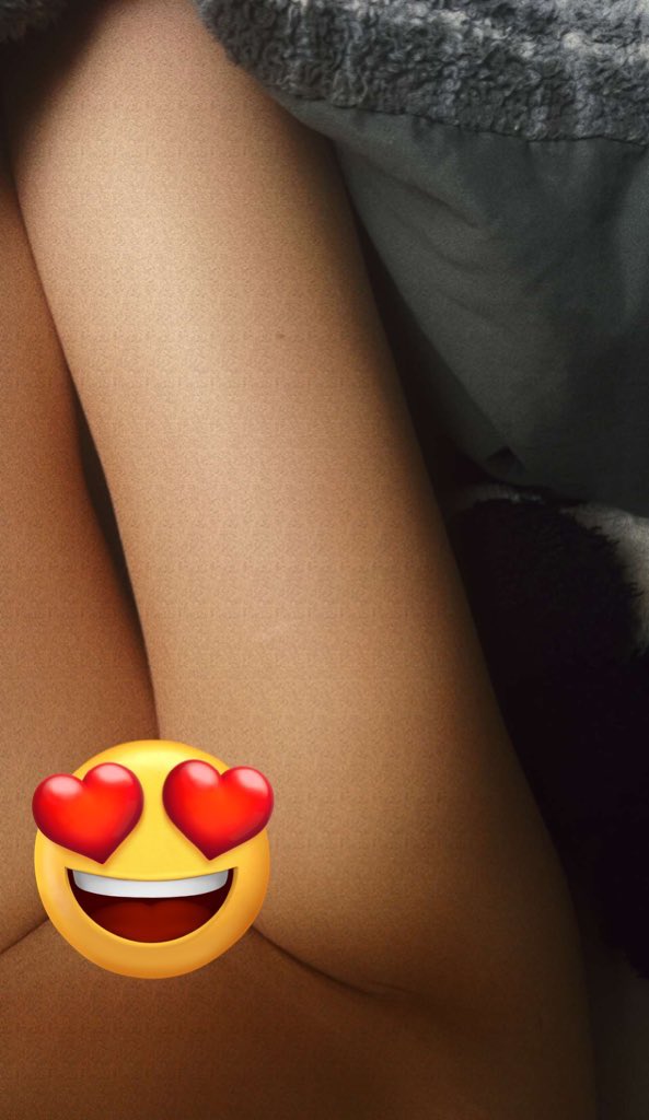 Littleblonde27's tweet photo. 🚨OF Deal🚨
One time offer 50% off my OF for 10 people 
You’ll be missing out if you don’t subscribe!! 

Also available for snap sessions this evening 👀👀 Dm for the link https://t.co/tB7lOejc5E