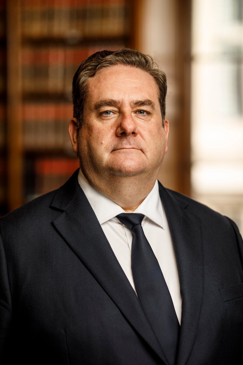 “I have written to the prime minister today asking that the threats against the legal profession are treated with the utmost seriousness."

Law Society president Nick Emmerson speaks to <a href="/thetimes/">The Times and The Sunday Times</a> (£) about coordinated attacks against lawyers and firms.

ow.ly/jUnq50SRTVa