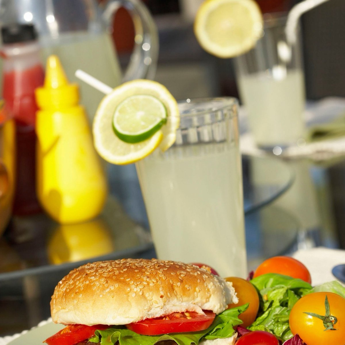 azfb's tweet photo. #DYK, August is National Sandwich Month! So make a sandwich from our local ag products! Pick up your local tomatoes and other veggies, and then grill some #AZbeef https://t.co/ws0xILiyDt
