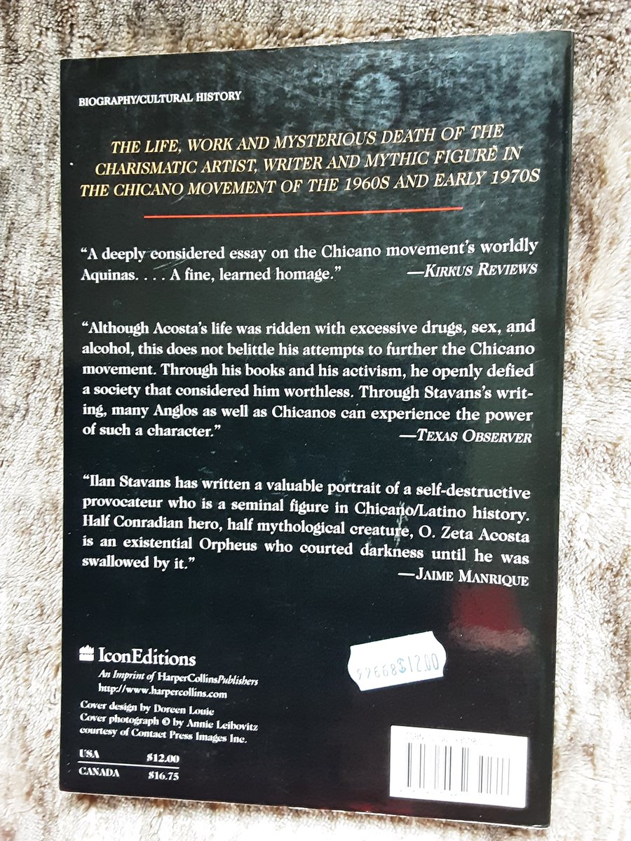 effwit's tweet photo. Oscar Zeta Acosta back cover...

(I also have his Autobiography of a Brown Buffalo first edition and will eventually get around to posting it)... https://t.co/pOWAF9lsk0