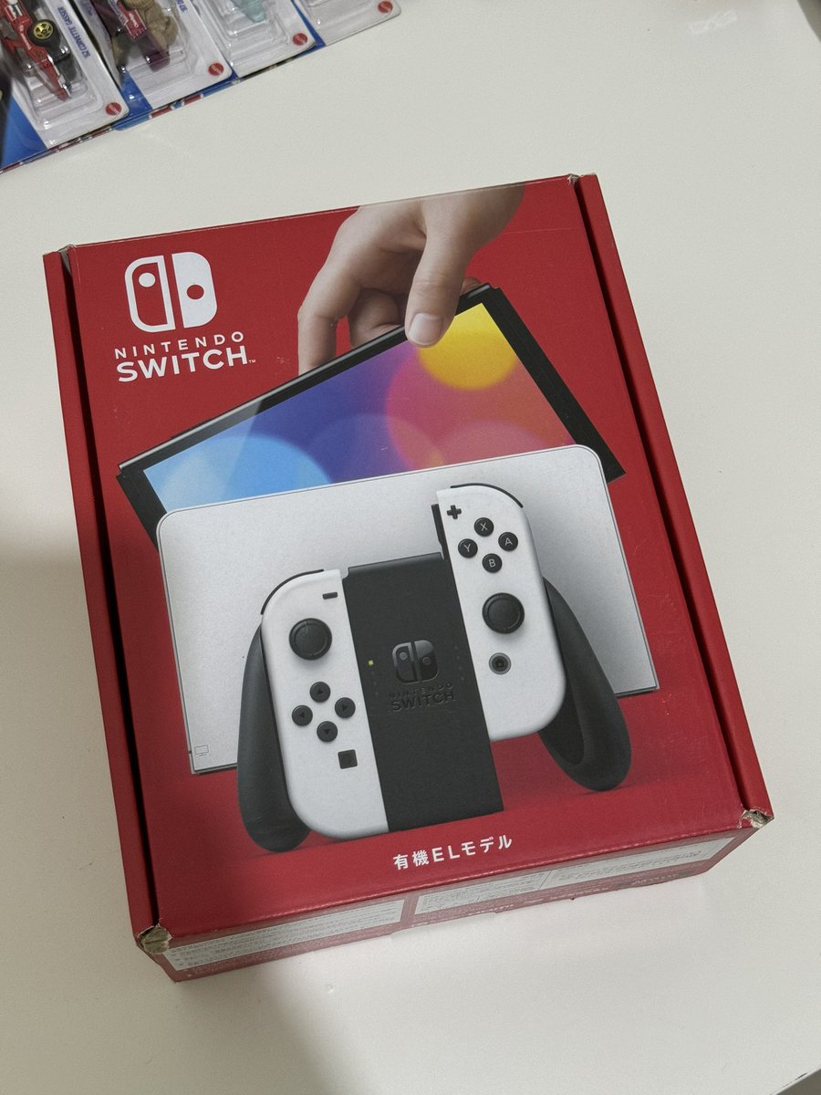 _kattenold's tweet photo. wts nintendo switch oled, details bisa dm aja #wts #nintendoswitch #jkt https://t.co/QPUkKYkrz0