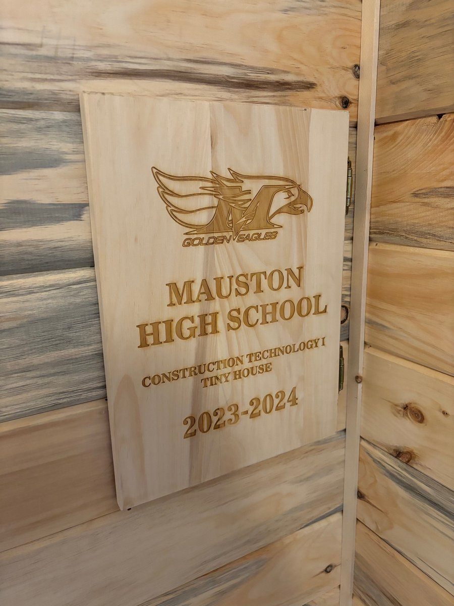 MVLogHomes's tweet photo. The 2024 @SDMauston MHS Tiny House is ready for viewing!
this years class created another great #tinyhouse.  
We @MVLogHomes donated the 1x8 carsiding for the interior.
for more info: https://t.co/seu1j10yzU https://t.co/IMFDhPuwvs