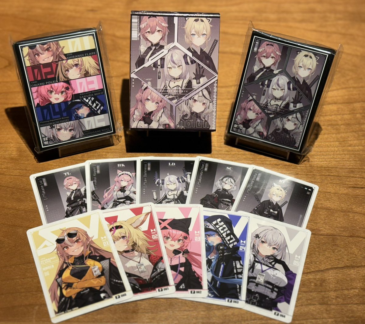 mschaosgoddess's tweet photo. 【混沌の女神様10周年記念プレゼントキャンペーン③】

10th ANNIVERSARY SETシノンver&amp;HOLOverセットを、抽選で1名様にプレゼント！
■参加方法
①@mschaosgoddess をフォロー
②この投稿を【8/12 23:59】までにリポスト（RP）

https://t.co/KMvseE41C6 https://t.co/xFGP9ke0RK
