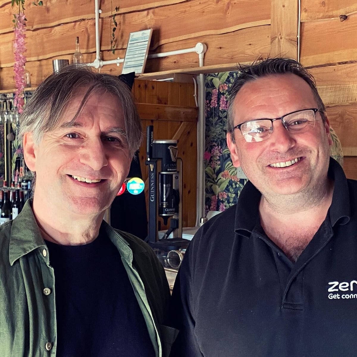 Real_Different's tweet photo. An enjoyable ‘Business Networking in Barnstaple’ held at The Vine Landkey  - good to catch up with everyone including Zero 7 - Get connected, VK Colourworks Ltd, Car Car Centre and and Clarity Copiers. 

#barnstaple #northdevon #networking #businessdevon #morningmeeting #team https://t.co/TKhI7Kyia6