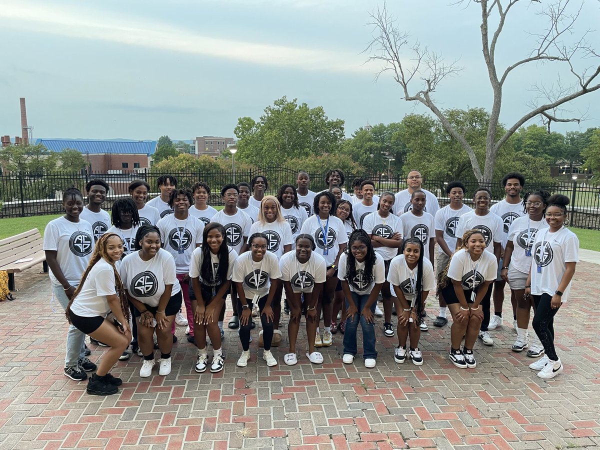 NABAInc's tweet image. Transformative, inspiring and impactful – that is what ACAP is all about! ​
​
From creating business presentations to connecting with industry leaders, our students are stepping out of their comfort zones and gaining new perspectives! ​

#NABAInc #ACAP #FutureLeaders