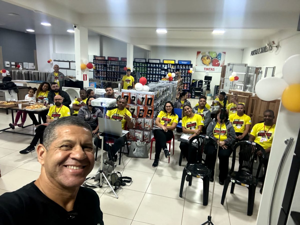 A_jalbr's tweet photo. Gostaríamos de expressar nossa imensa gratidão a todos os colaboradores da constrular acabamentos pela participação e dedicação em nosso treinamento! 🏠✨ 
Obrigado por fazerem parte da nossa jornada! 💪���️ 
#EquipeConstrular 
#Gratidão 
#jalbr
#marmoceramica 
#vivence https://t.co/3JemdSjBwp
