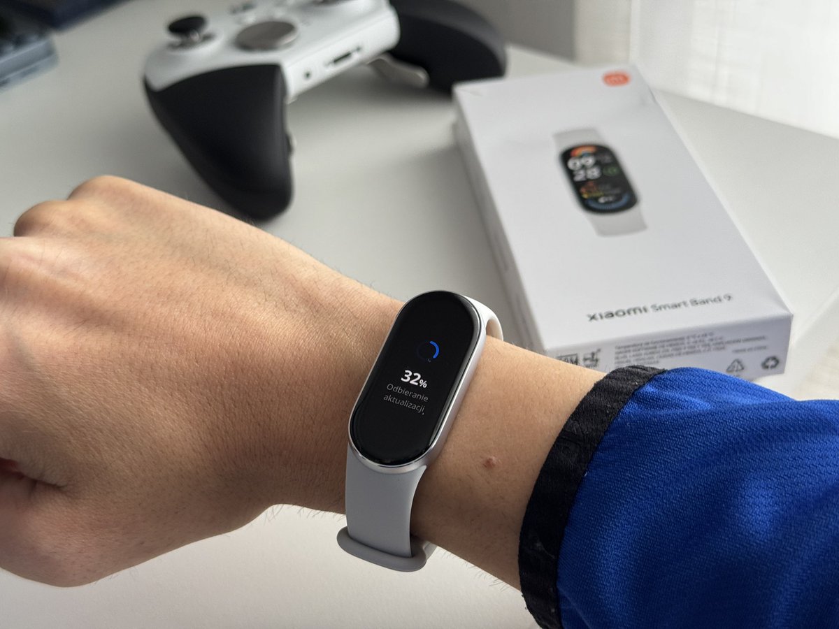 nieantyfan's tweet photo. Kolejny rok, kolejny Mi Band.
Przepraszam „Xiaomi SmartBand 9”.
Jak co roku musiałem kupić.
I jak co roku poleci do kogoś z Was 🙂
#MiBand9 #SmartBand9 https://t.co/YIS6TSnnq8