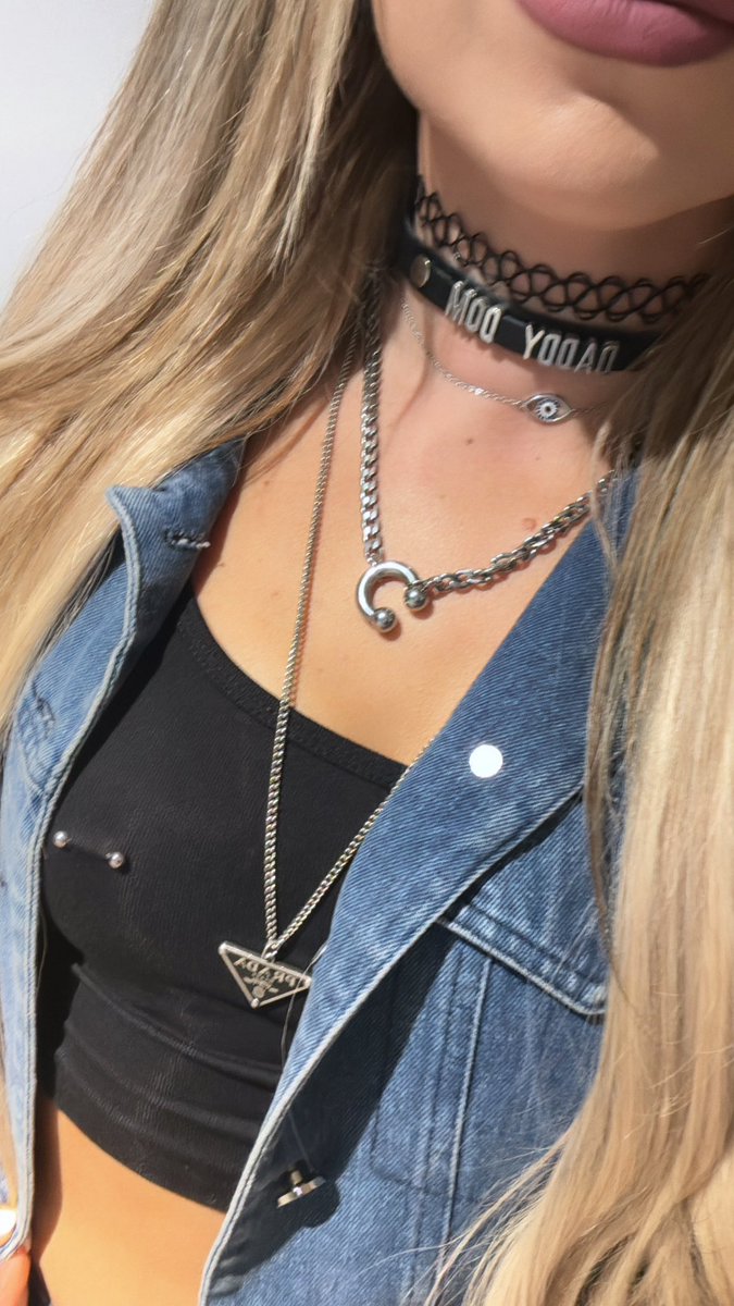 YaOnlyLivvOnce's tweet image. 🖤🖤🖤