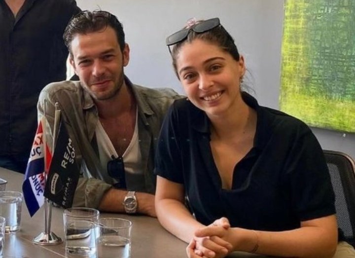 dumanliadbor's tweet photo. Ayy bu ev alma olayı düğünümüze davetiyedir inşallah🥹😍🧿🧿
#AyCem 
#CemreBaysel #AytaçŞaşmaz https://t.co/q3qEmKueQX