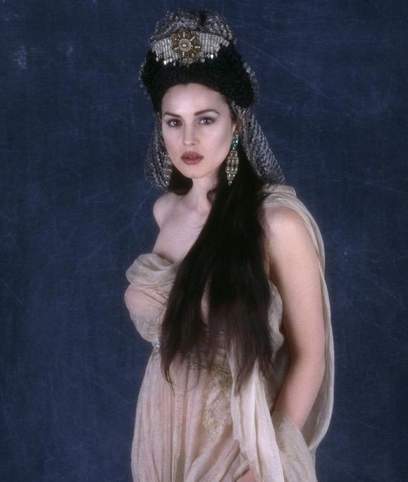CountDraculaDB's tweet photo. Can you name the actress?

Any fans?

#Horrorc https://t.co/oGZIRAzHp0