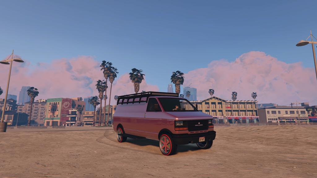 Mercelago_'s tweet image. Love my new bail van