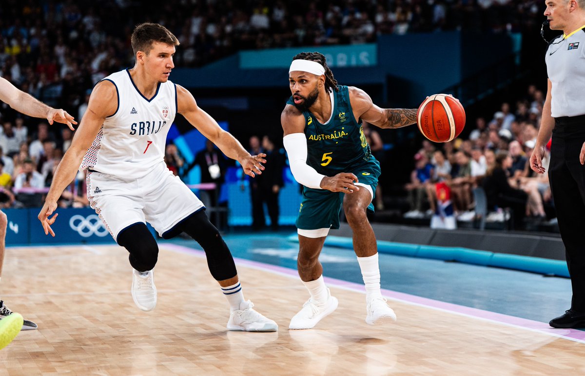Boomers come out swingin' 🦘🥊

HT | AUS 54 - 42 SRB 

📺 9NOW  
📊 bit.ly/46vMfQB 

#WeAreBasketball | #GoBoomers |  #AllezAUS