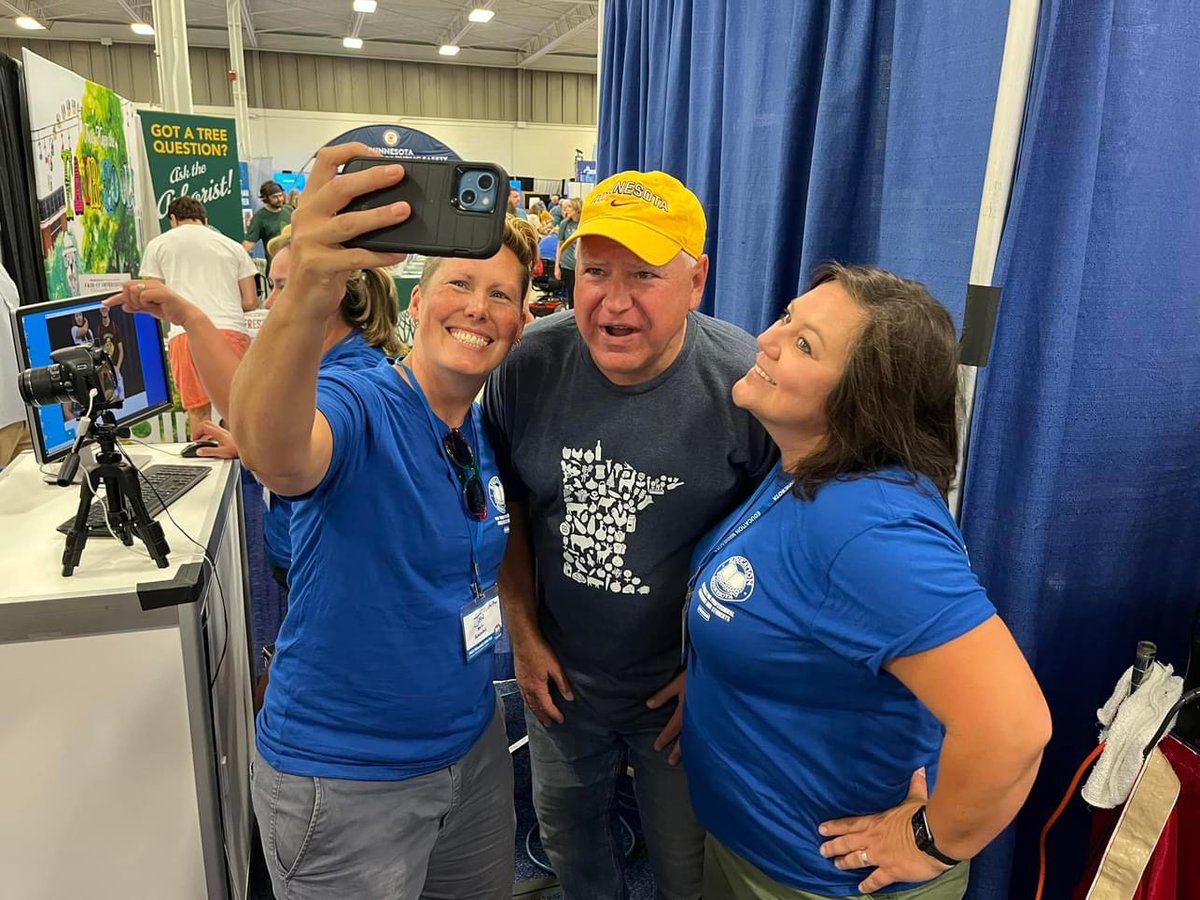 EducationMN's tweet photo. We couldn't be more proud of our former member and Teacher Governor @Tim_Walz.
From the classroom to the state Capitol, he's impacted the lives of countless Minnesotans. We're excited to help him impact the lives of Americans in the White House. #HarrisWalz2024 https://t.co/8fFVlswL3Y