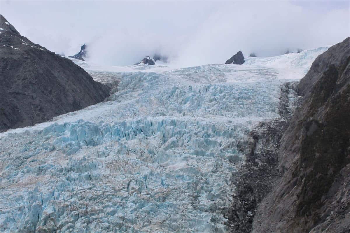 For #TravelPicTuesday I'm sharing one of my favourite experiences in #NewZealand 
The helicopter ride over Franz Josef Glacier is a must for your #travel bucket list!
To read more about the glacier &amp; see more photos check out the latest post👇newzealandsouthisland.com/franz-josef-gl…