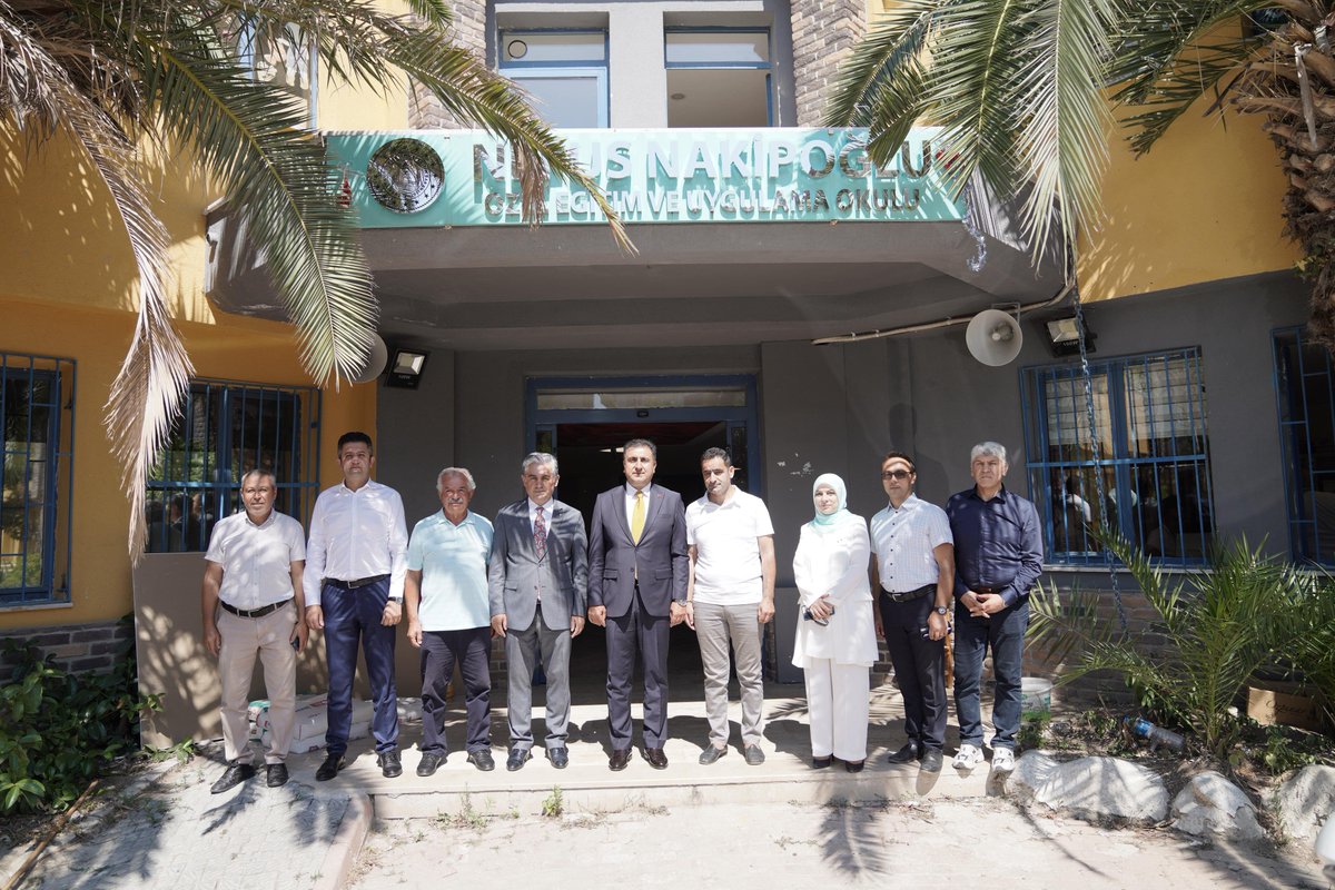 🔹İl Millî Eğitim Müdürümüz Murat Mücahit Yentür, Bakırköy ilçemizdeki 2024-2025 Eğitim Öğretime hazırlık sürecini izlemek üzere İncirlik Ahmet Tanpınar İlkokulu, Halil Bedii Yönetken Ortaokulu, Nefus Nakipoğlu Özel Eğitim Uygulama Okulunu ve Bakırköy Bilim ve Sanat Merkezini