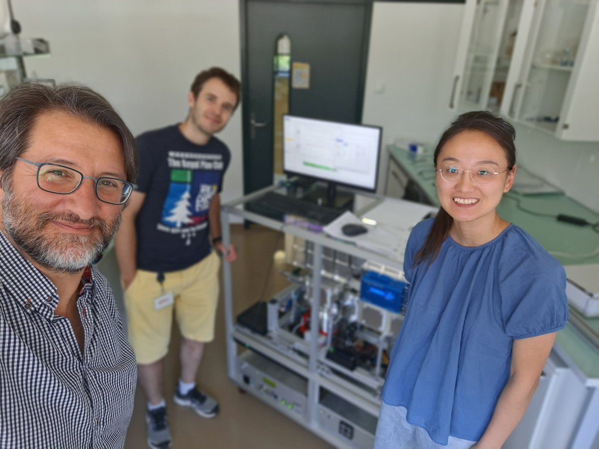 LAPI_epfl's tweet photo. Our HR-TOF AMS arrived and tested - let the measurements begin! Thank you @AerodyneRes for this superb instrument and support, and the @snsf_ch #requip for funding it! @epfl_en @epflENAC @FORTH_ITE @ReCLEAN_JI https://t.co/bSTnFAqjWW