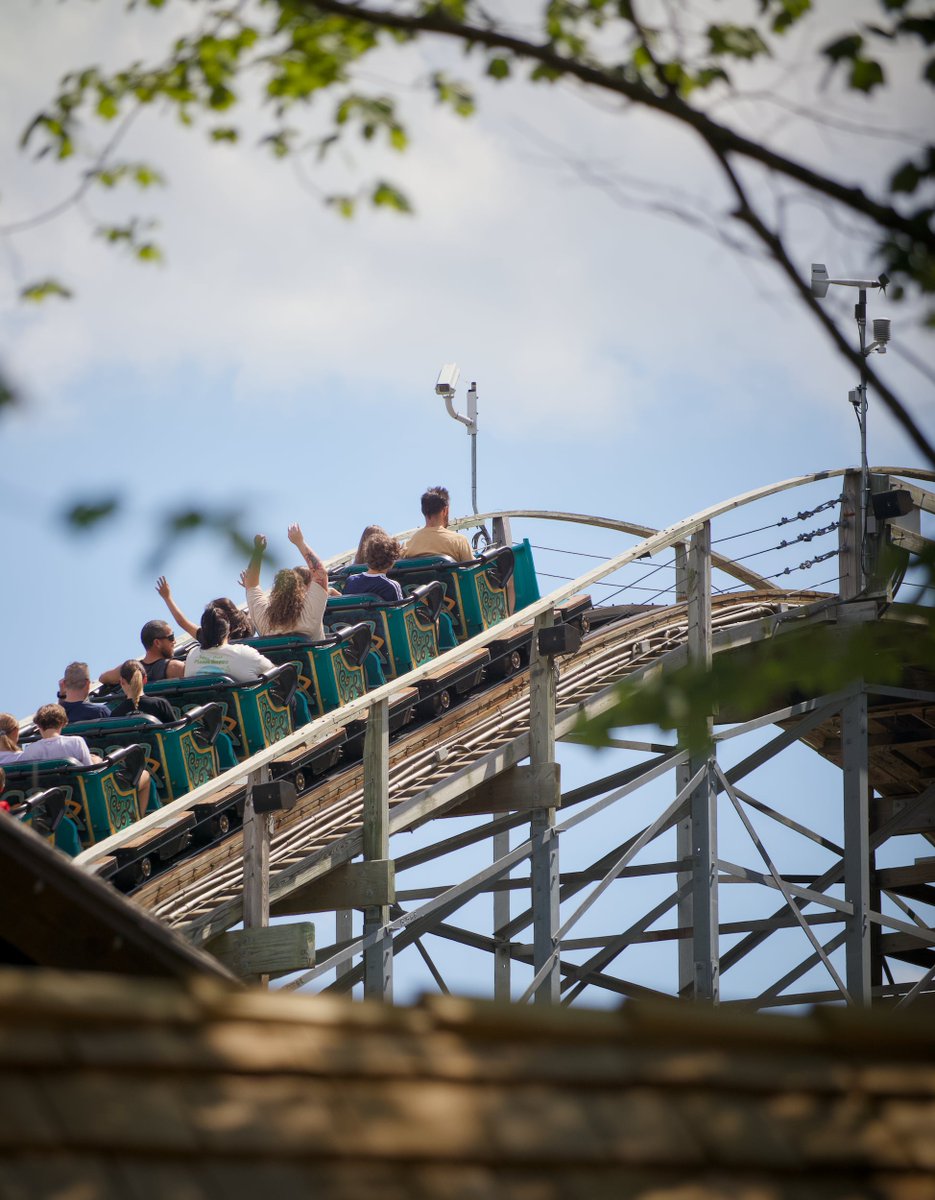 themetography's tweet photo. InvadR at @BuschGardensVA #buschgardenswilliamsburg #invadr #rollercoasterphotography https://t.co/DzExcxy2vH