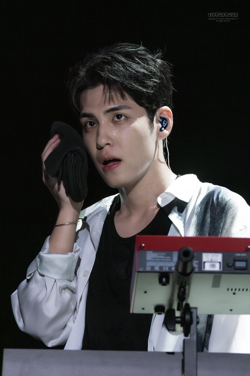 waterdeer_5's tweet photo. 240804 펜타포트
#DAY6 #데이식스 #원필 #WONPIL https://t.co/TsmPmwzvXJ
