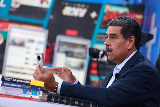 #AsiLoDijo | El Pdte. <a href="/NicolasMaduro/">Nicolás Maduro</a> "No subestimen al pueblo, queremos paz y la vamos a defender". 
#LoQueDigaNicolás #ChaoWhatsApp