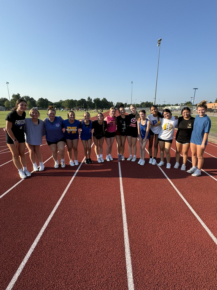 VIKING Cheer back at it today after some time off this summer. Great squad and a great season ahead! 💙📣💛