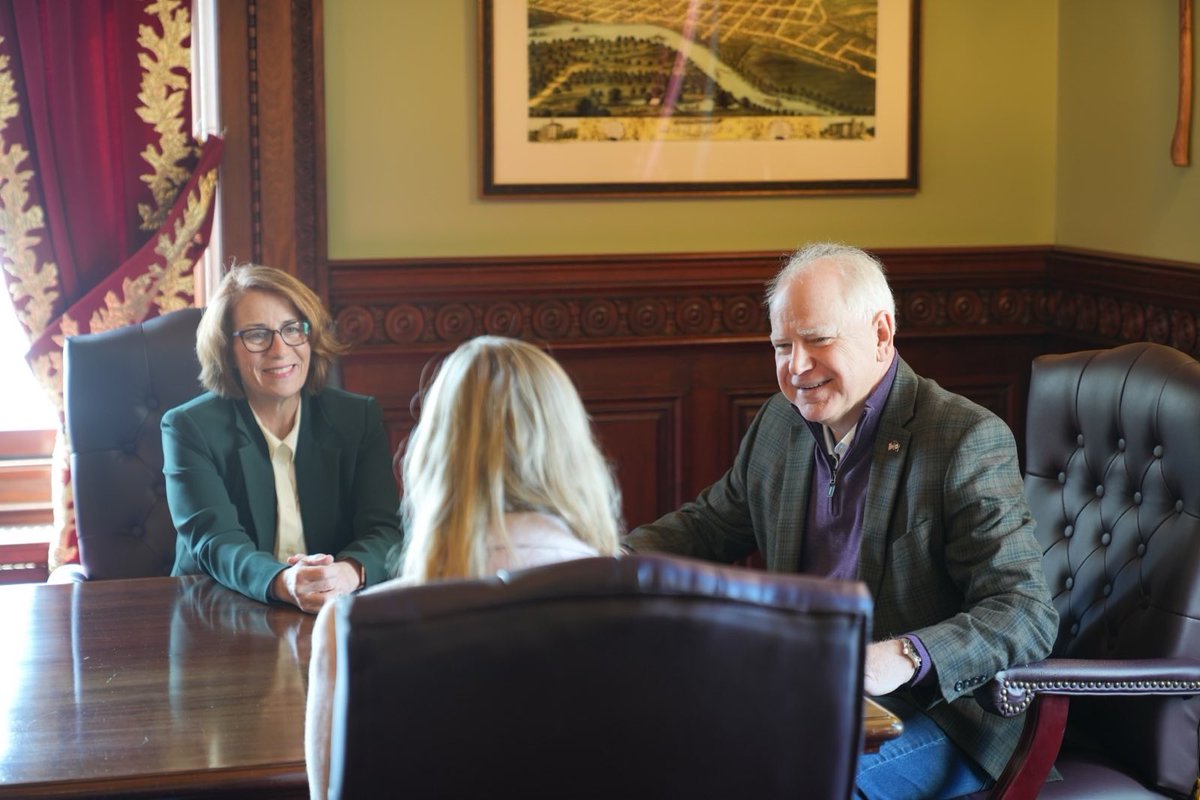 epmurphymn's tweet photo. In MN we put the people first, roll up our sleeves, & bring our full, joyful, determined selves to our work. @Tim_Walz exemplifies our spirit and it shows in Minnesota’s progress.
Great pick, @KamalaHarris Congrats to Gov Walz. Excited for America and what’s next. #PoliticsOfJoy https://t.co/VFoKHBFoeq