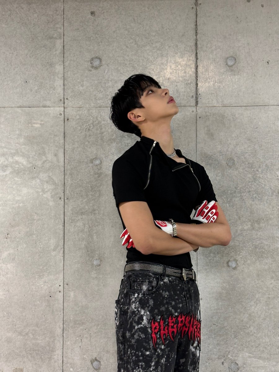TIOT_NOW's tweet photo. [#건희]
너무 즐거웠다 ENA 💙
오츠카레사마데시타 🦕

#홍건희 #HONGKEONHEE
#TIOT #티아이오티 https://t.co/vj30BAN0ft
