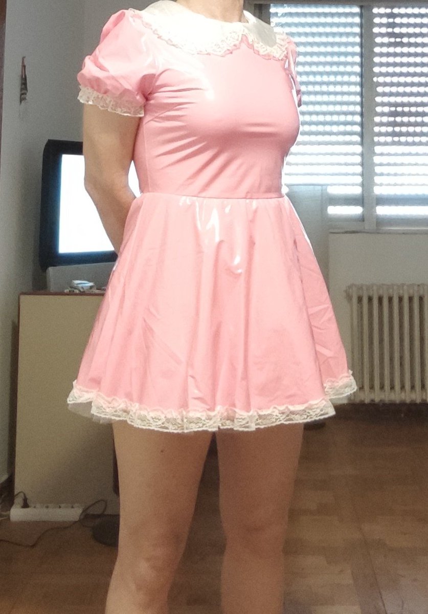 Biovila2's tweet photo. New outfit.  Sissy Maid dress in pink vinyl, pink plastic panties with ruffles, diaper... and my chastity cage always in place 🔥🔥🔥🔥💦💦 #me #sissy #abdl #sissychastity #diaper #chastitycage #sissylingerie  #sissymaid  #maid #horny #pink #plasticpanties https://t.co/tKpSRwOgJE