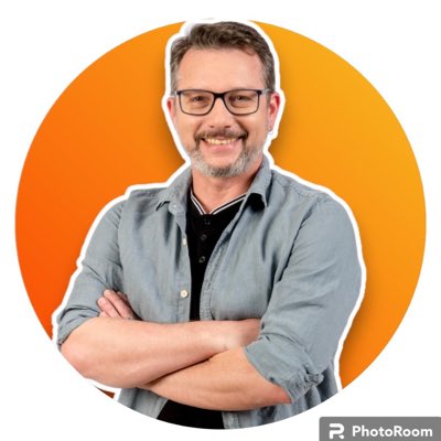 ProfAlexFraga's tweet photo. #NovaFotoDePerfil https://t.co/dUzRZ1srrC