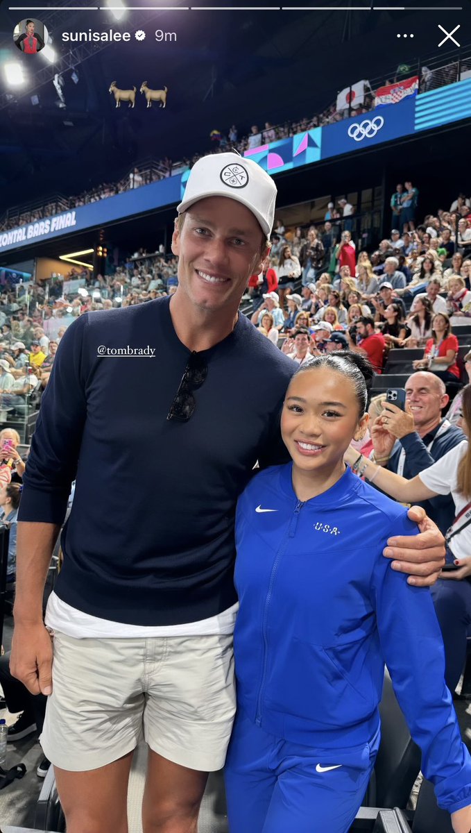 she's glowinggggg and why is he so tall