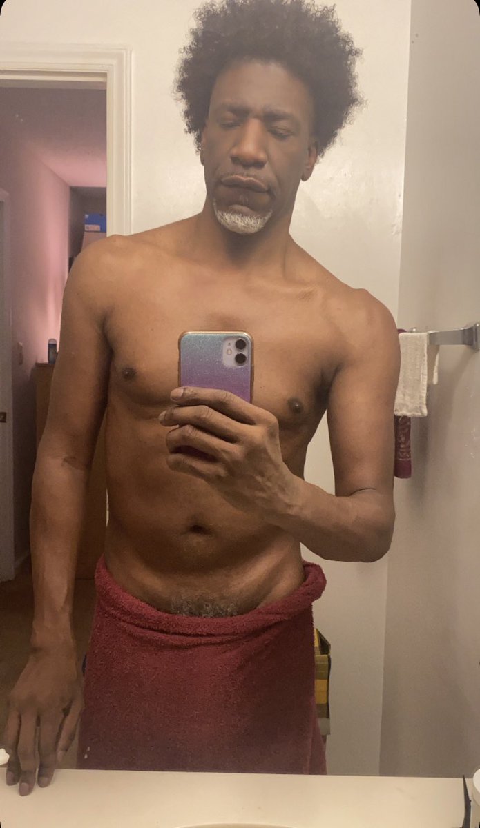 chocolateonme's tweet photo. What’s good this A.M. 🍫
#daddy #dryme #love #king https://t.co/TRWgQ74dBL