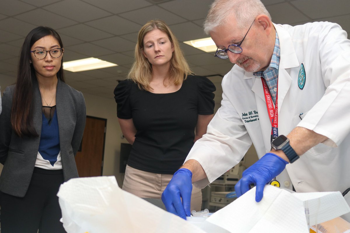 Tulane_Surgery's tweet photo. Today was BOOT CAMP for our Honors Surgery students! #TulaneSurgery https://t.co/d6GWOyJ48b