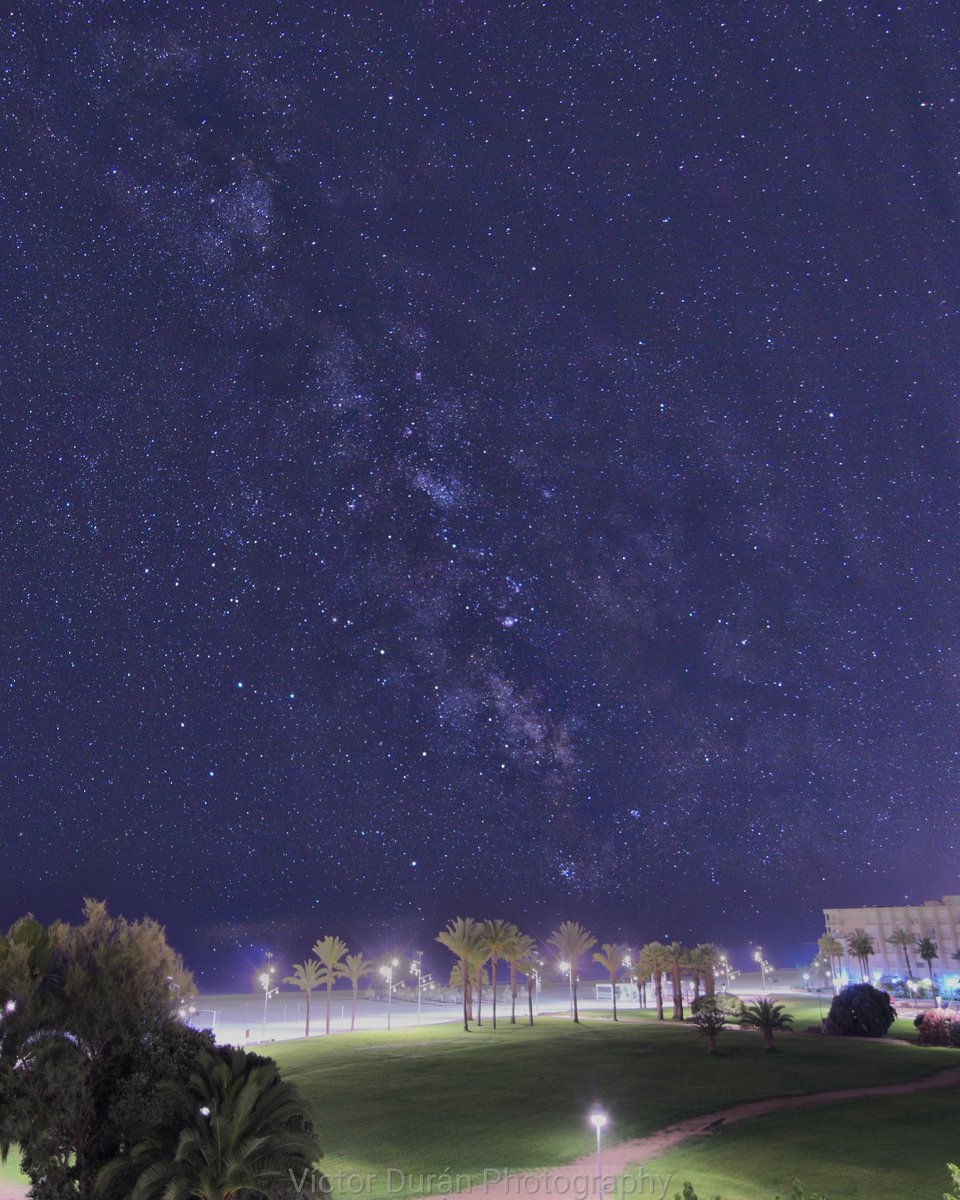 victorduran_78's tweet photo. Vía Láctea desde La Pineda (Tarragona)
9 de Julio de 2024
Gracias a #nebulb se puede ver lo que verían tus ojos sin la contaminación lumínica.
@tarragona @lapinedaplatja @milkywaychasers @LongexpoSpain @esa_es #cielosesa @meteobenas @eltiempo_atv @LongExpo @milkywayoficial https://t.co/b7HYMGE7J5