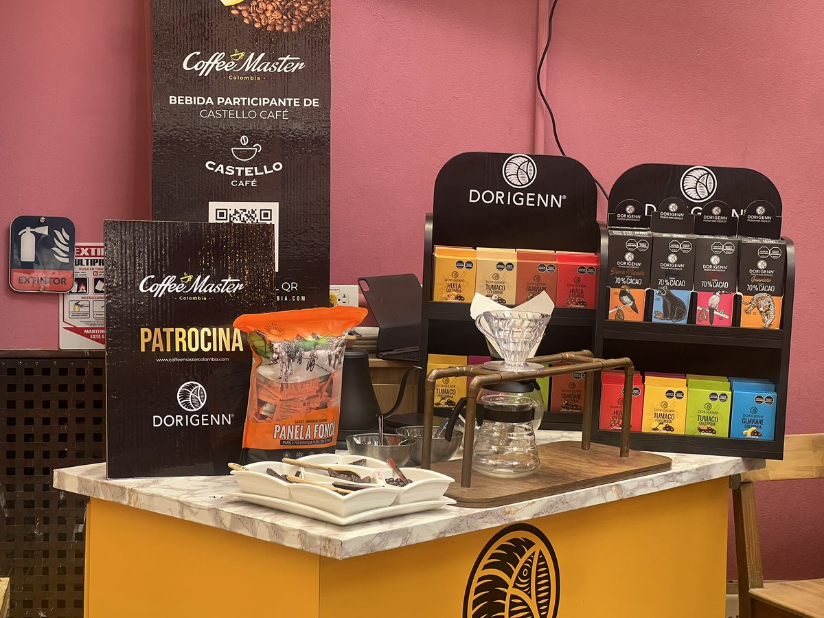 fedepanelacol's tweet photo. "¡Fedepanela presente en Coffee Master Bogotá! 🌱☕️ Disfruta la fusión perfecta entre el café y la panela, un encuentro de tradición y sabor. #CoffeeMaster #Fedepanela #Bogotá" @DOrigenCoffee https://t.co/FEA0OrFDkP