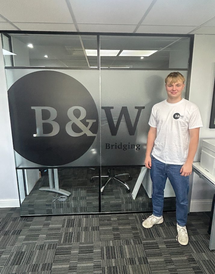 Say hello to our new Intern Lucas Axton! 👋

Lucas is studying accounting at Leeds Beckett University, with aspirations of becoming an investment banker. 🏦