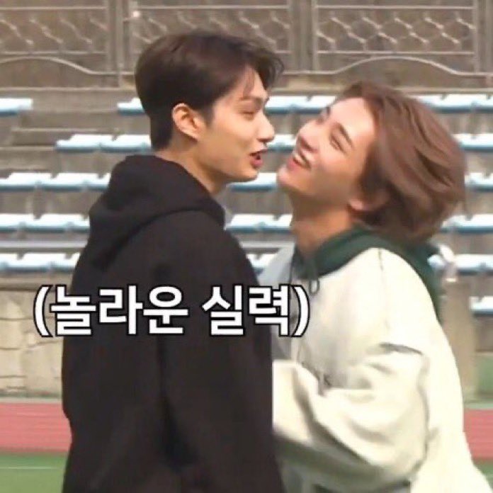 randomshua's tweet photo. Jun and joshua are down bad for each other, a junshua thread 🧵 ✨ https://t.co/7WQDfbWRLn
