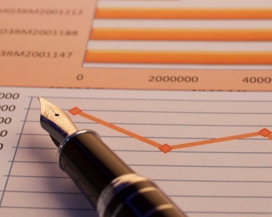 BNM_oficial's tweet image. 📝BNM a #decis astăzi, cu #unanimitate de voturi, să #mențină rata de bază la nivelul de 3,60% anual. 

Totodată, au fost păstrate #ratele de #dobândă la creditele și depozitele overnight, operațiunile #repo, precum și normele #rezervelor obligatorii.

bnm.md/ro/content/dec…