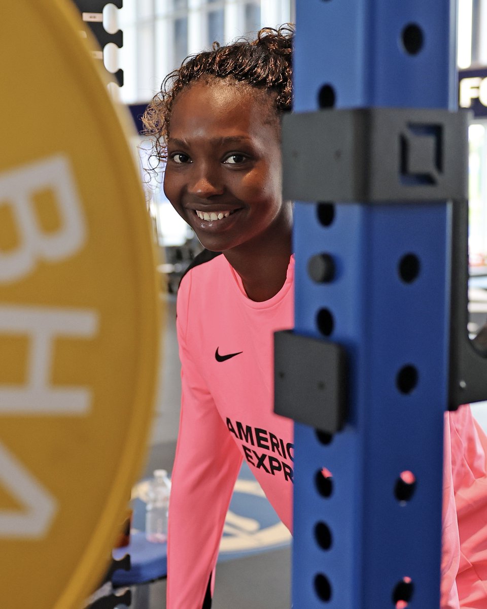 BHAFCWomen's tweet photo. Aisha's first day with Albion! 🥰 https://t.co/rJ21D0iWd6